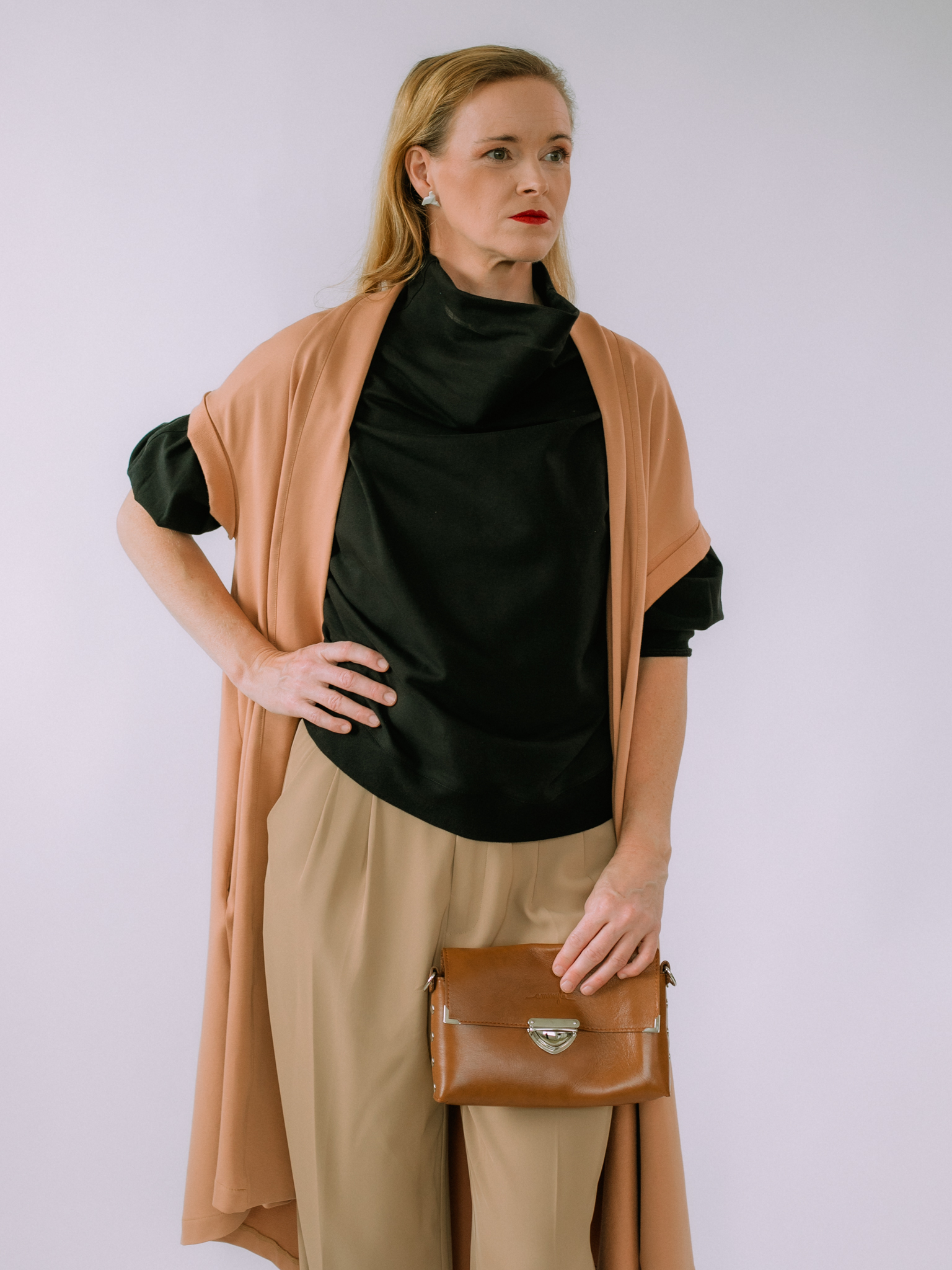BP2A0195
